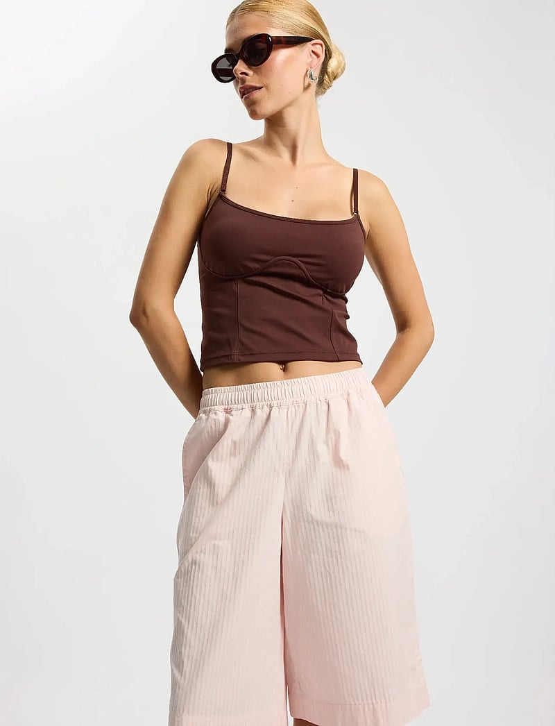 Rethinkit Studios - Butter Soft Top True to body - toppe & t-shirts - burgundy - 4