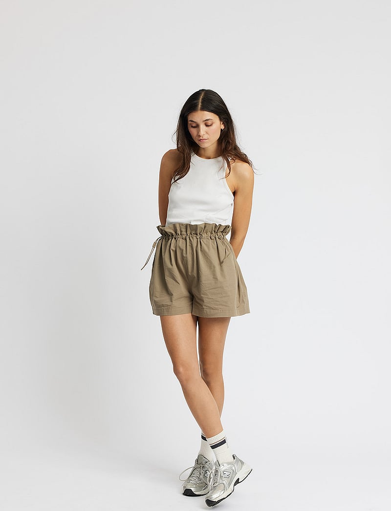 Rethinkit Studios - Soft Rib Top Key - Õlapaeltega pluusid - white - 5