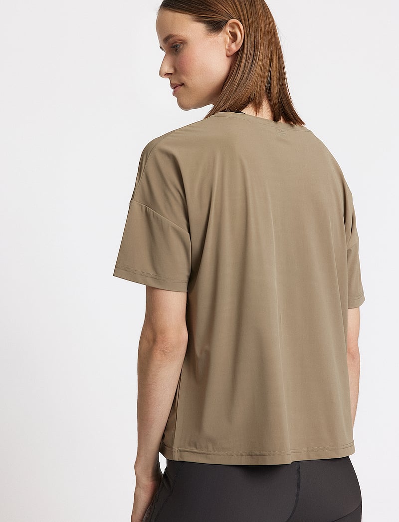 Rethinkit Studios - Vela loose tee - t-shirts - fallen rock - 3