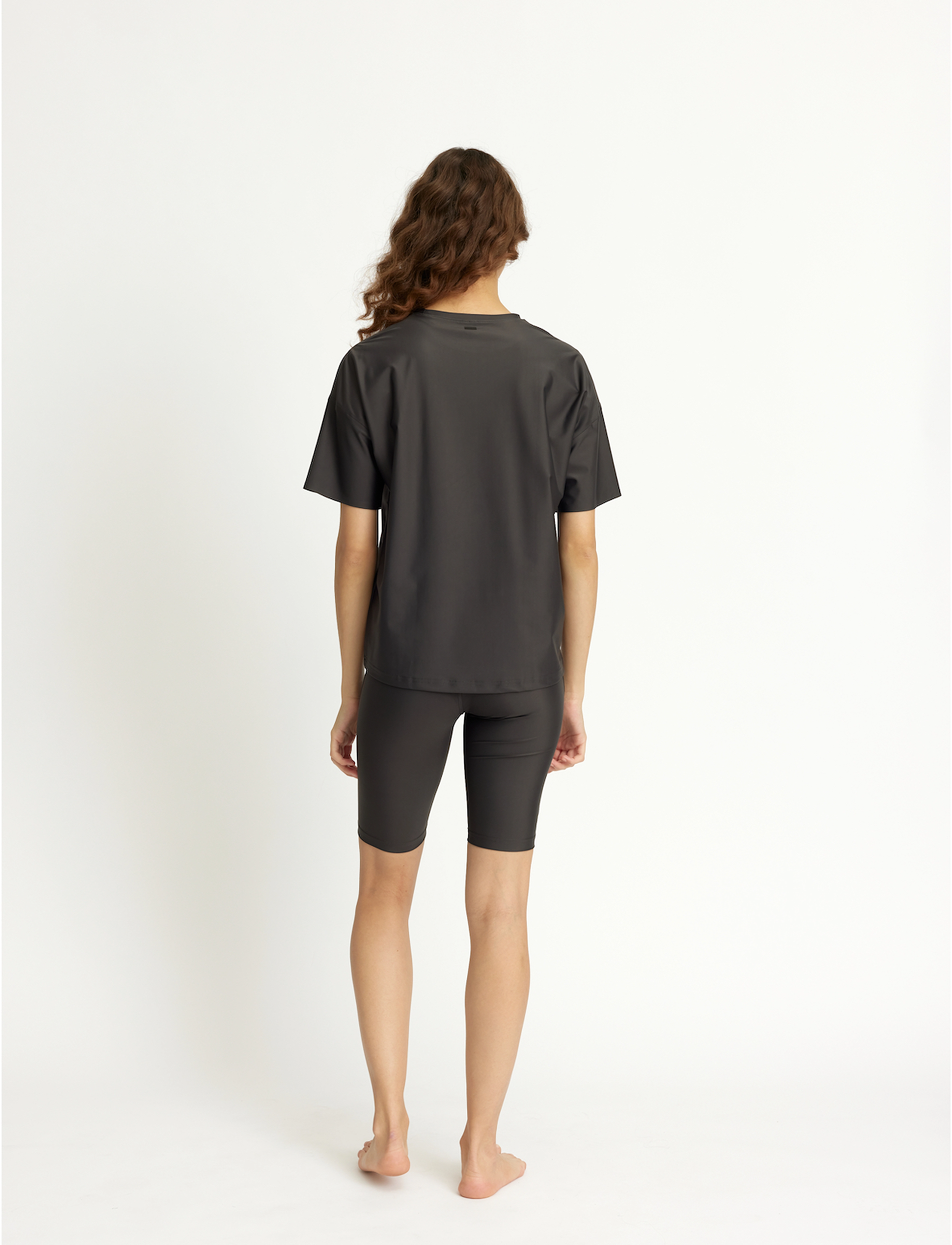 Rethinkit Studios - Velar Loose Tee Box Shine - almost black - 4