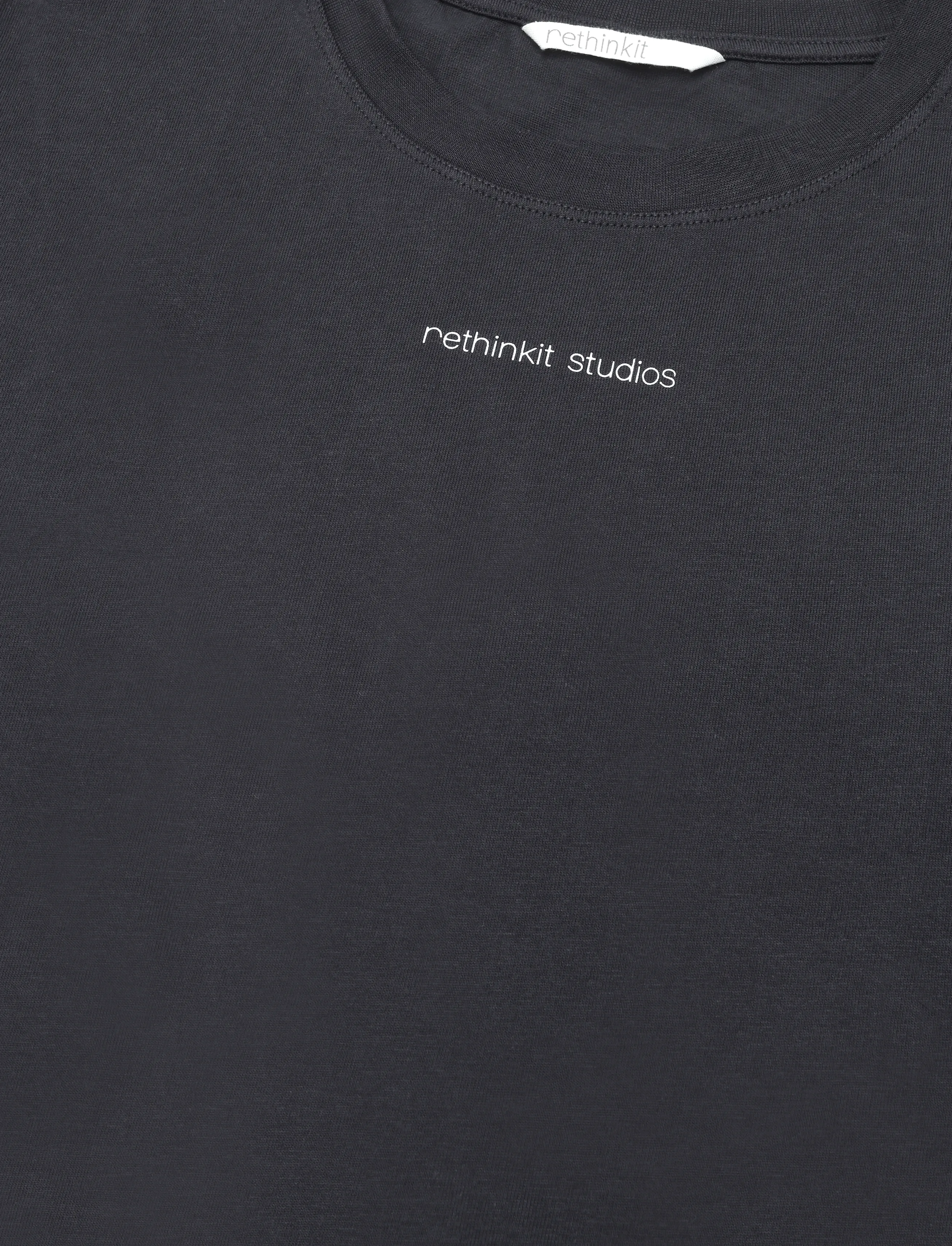 Rethinkit Studios - Essential Tee Cadiz - t-shirts - almost black - 2
