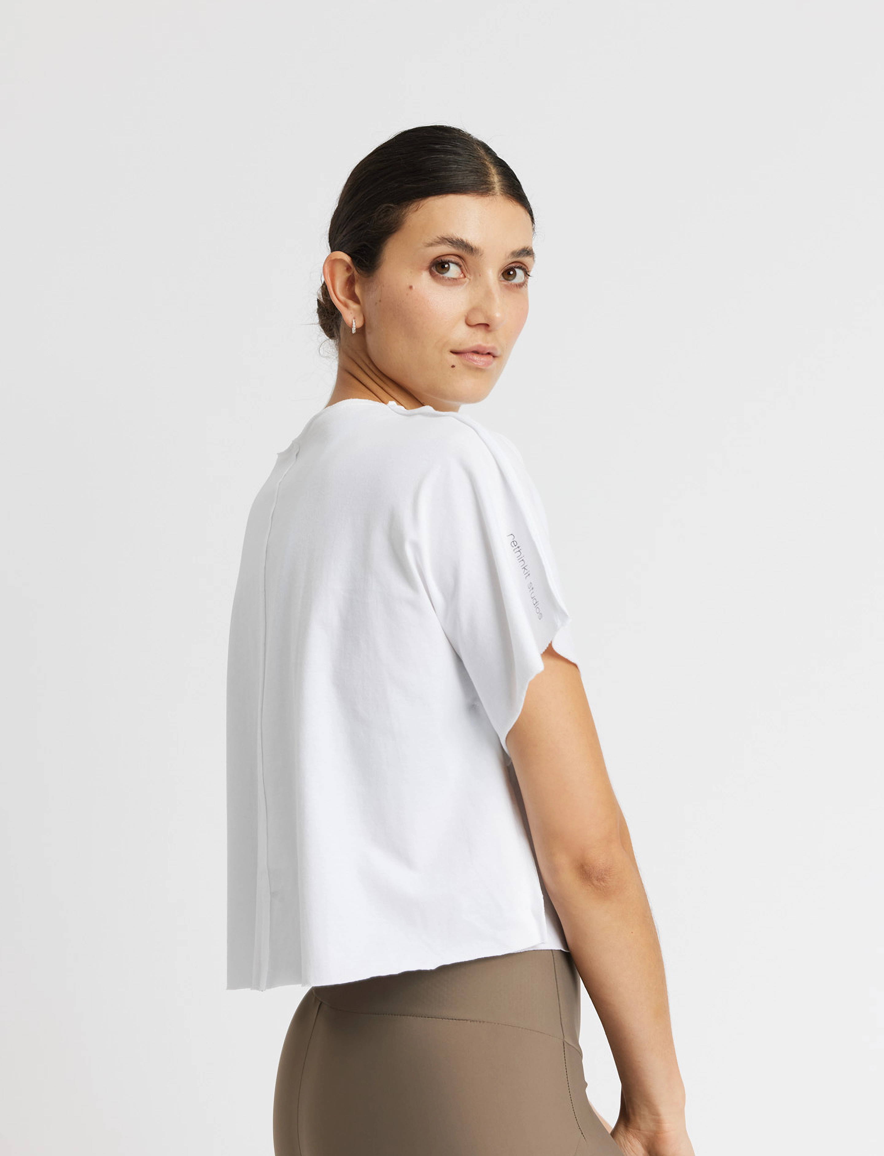 Rethinkit Studios - Tee Short Raw Edges Caen - spordisärgid - white - 4