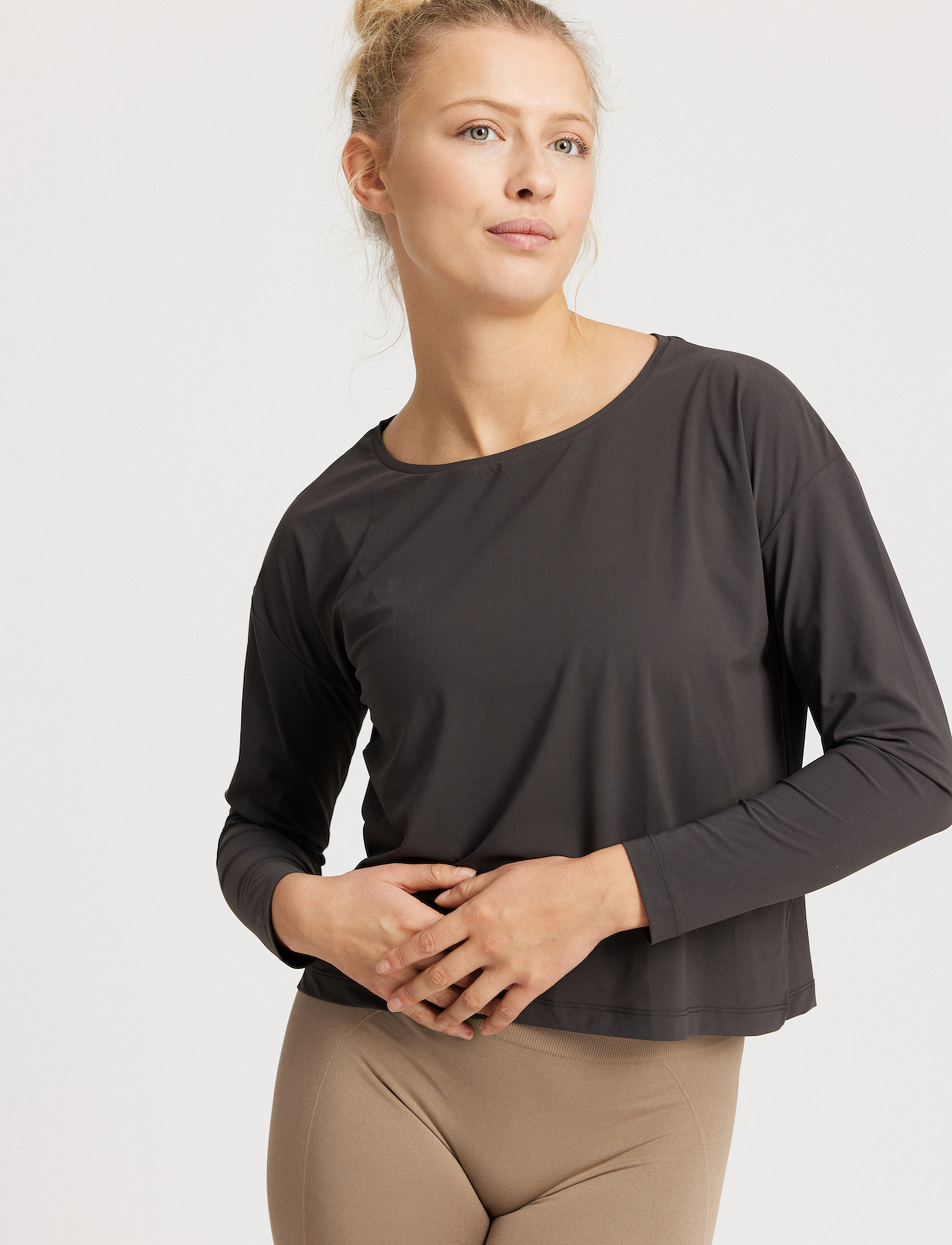Rethinkit Studios Vigga Tee Loose Shirt - Långärmade tröjor - ALMOST BLACK / black