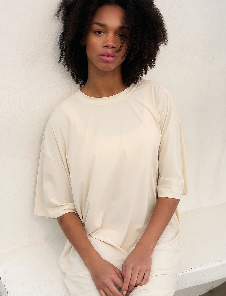 Rethinkit Studios - HANGOUT Tee Dress Slit - kleider & röcke - 3355 summer sand - 5