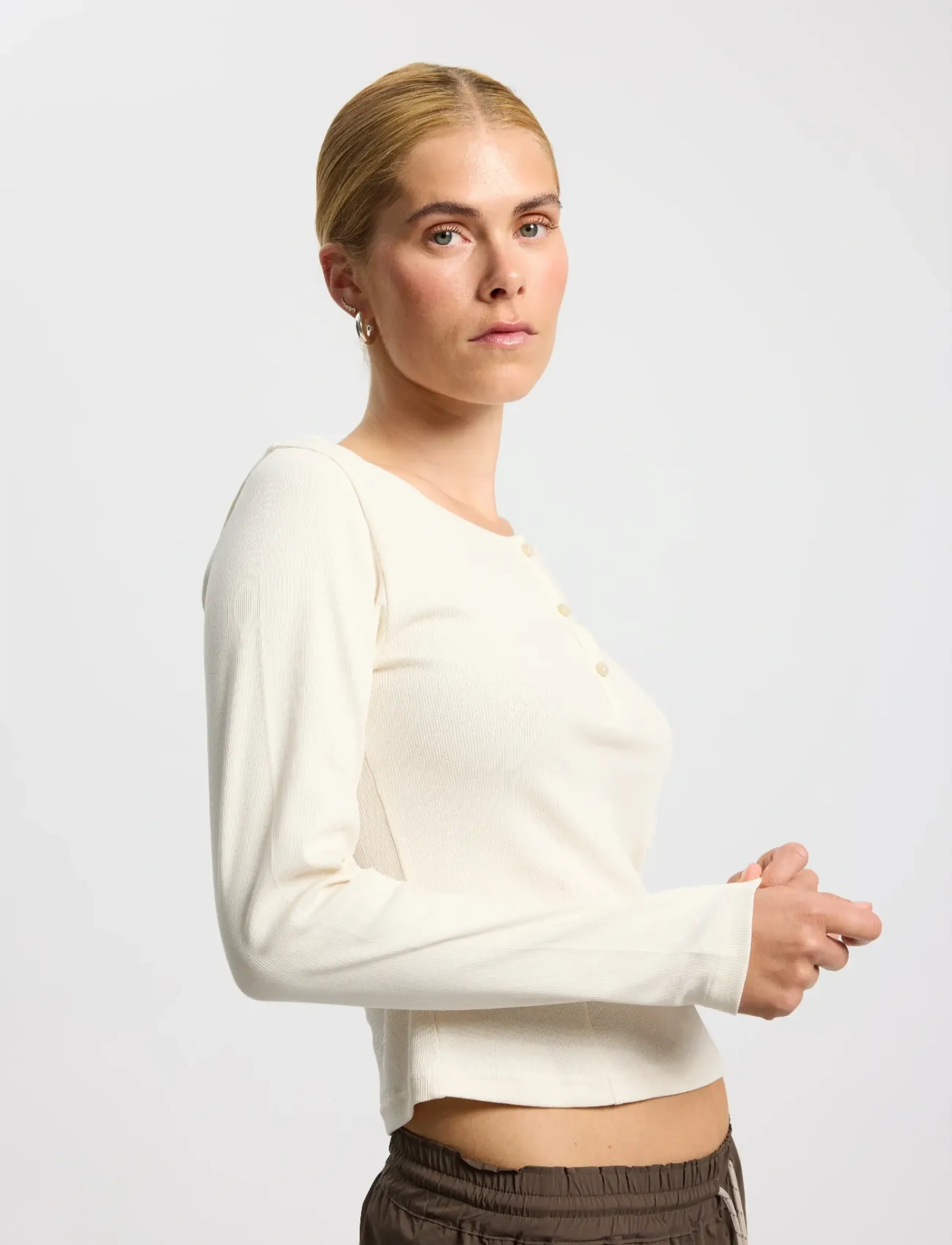 Rethinkit Studios Elevate L/S T-shirt - T-särgid ja alussärgid - IVORY / cream