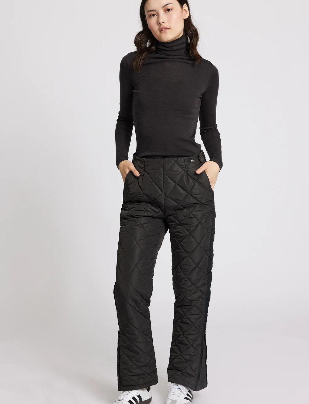 Rethinkit Studios - Quilted trousers Country - outdoorhosen - almost black - 0