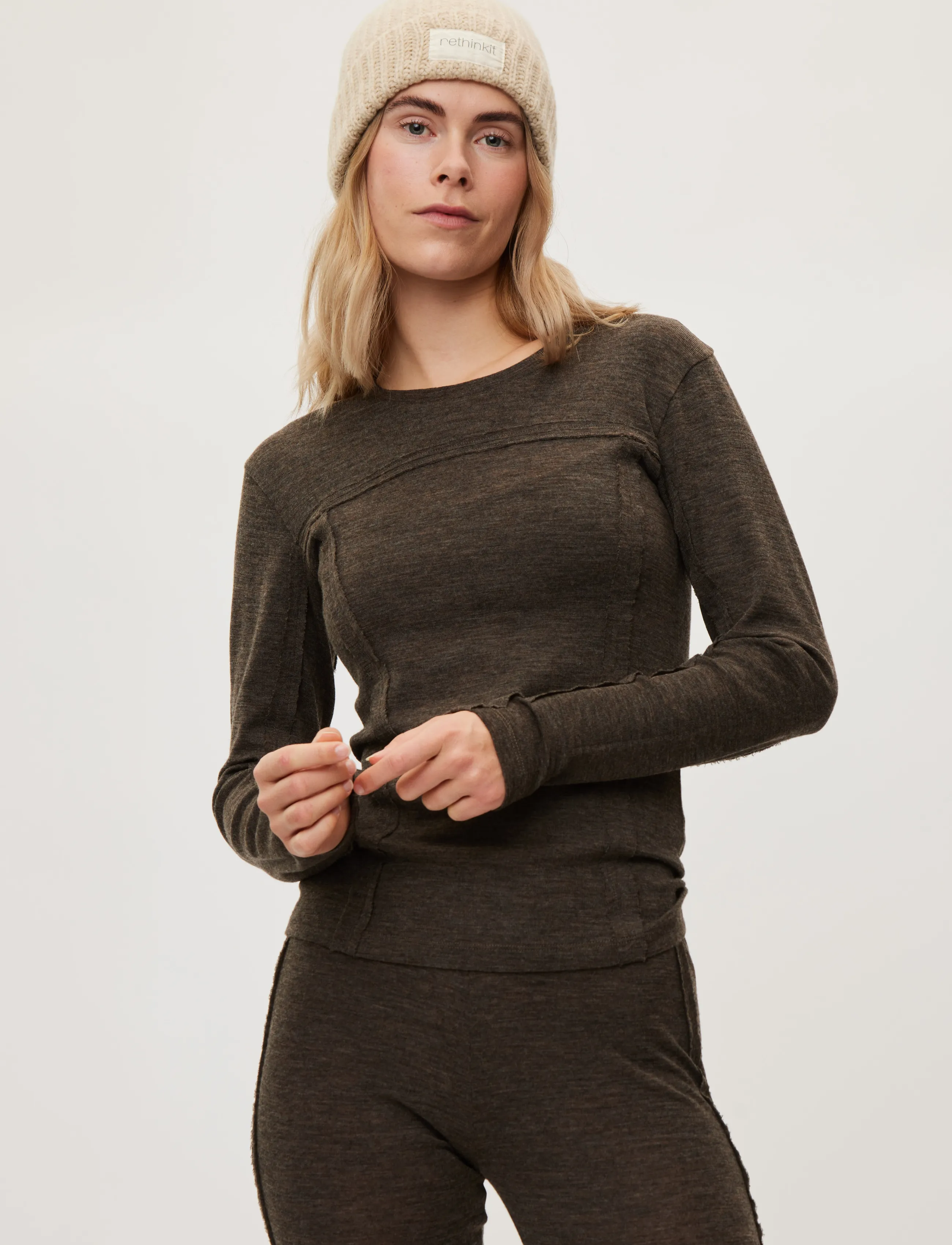 Rethinkit Studios - Merino Wool Tee LS Haze - dark brown melange - 4