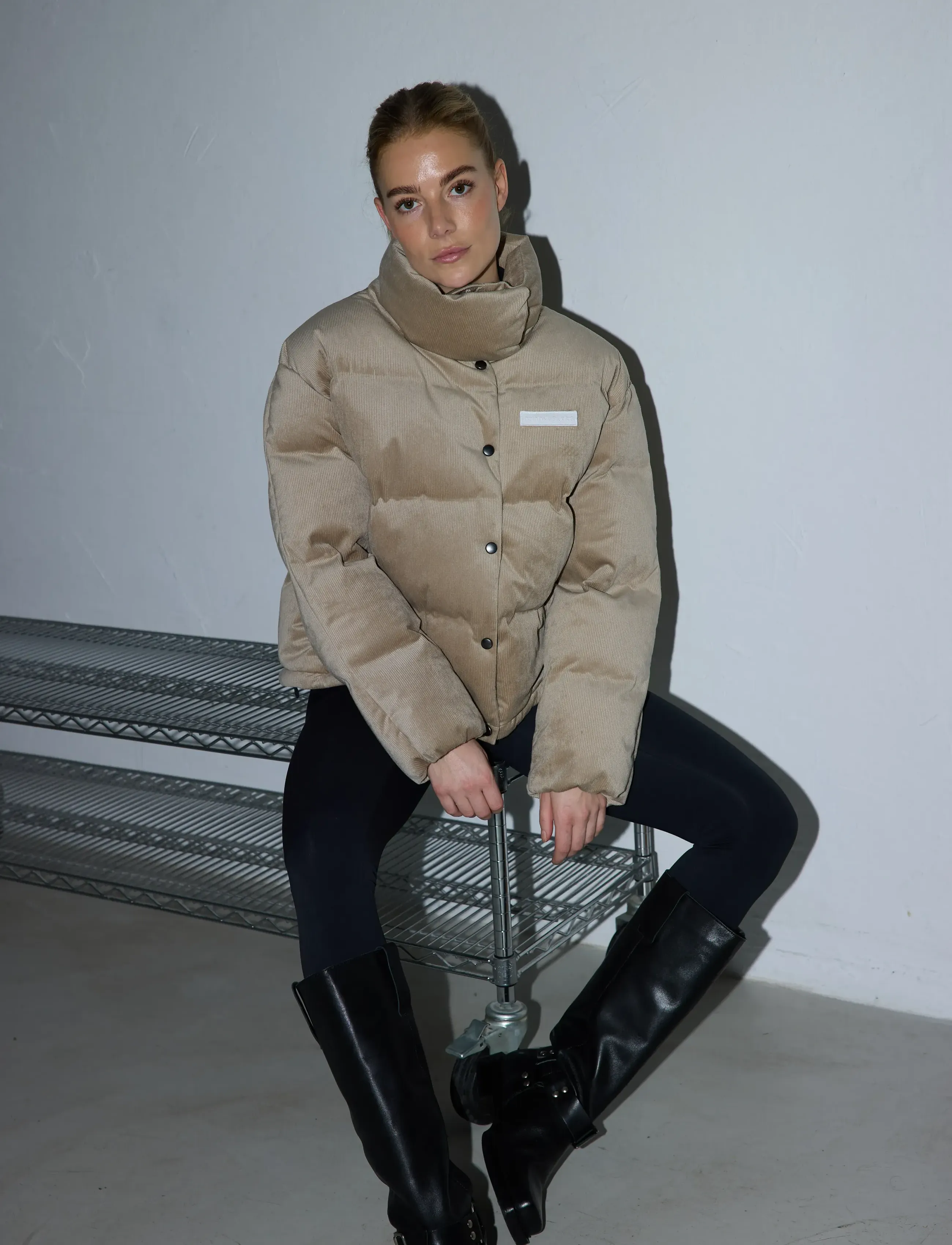 Rethinkit Studios Boxi Jacket Shelter Corduroy, L, Beige, Sport Jackets > Sport Casual Jackets, Dame