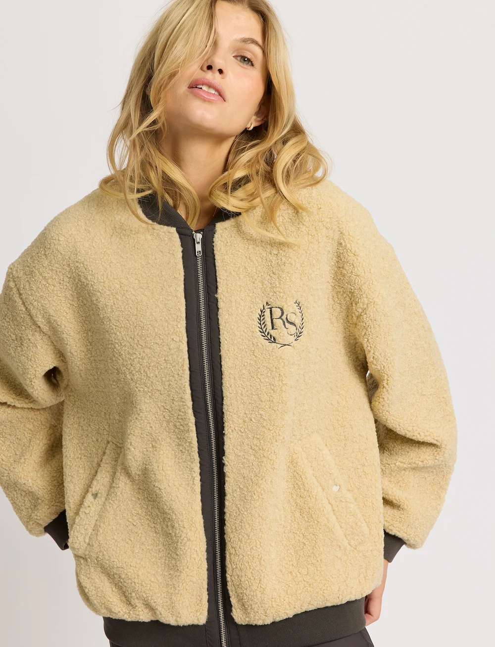 Fuzzy tan jacket discount