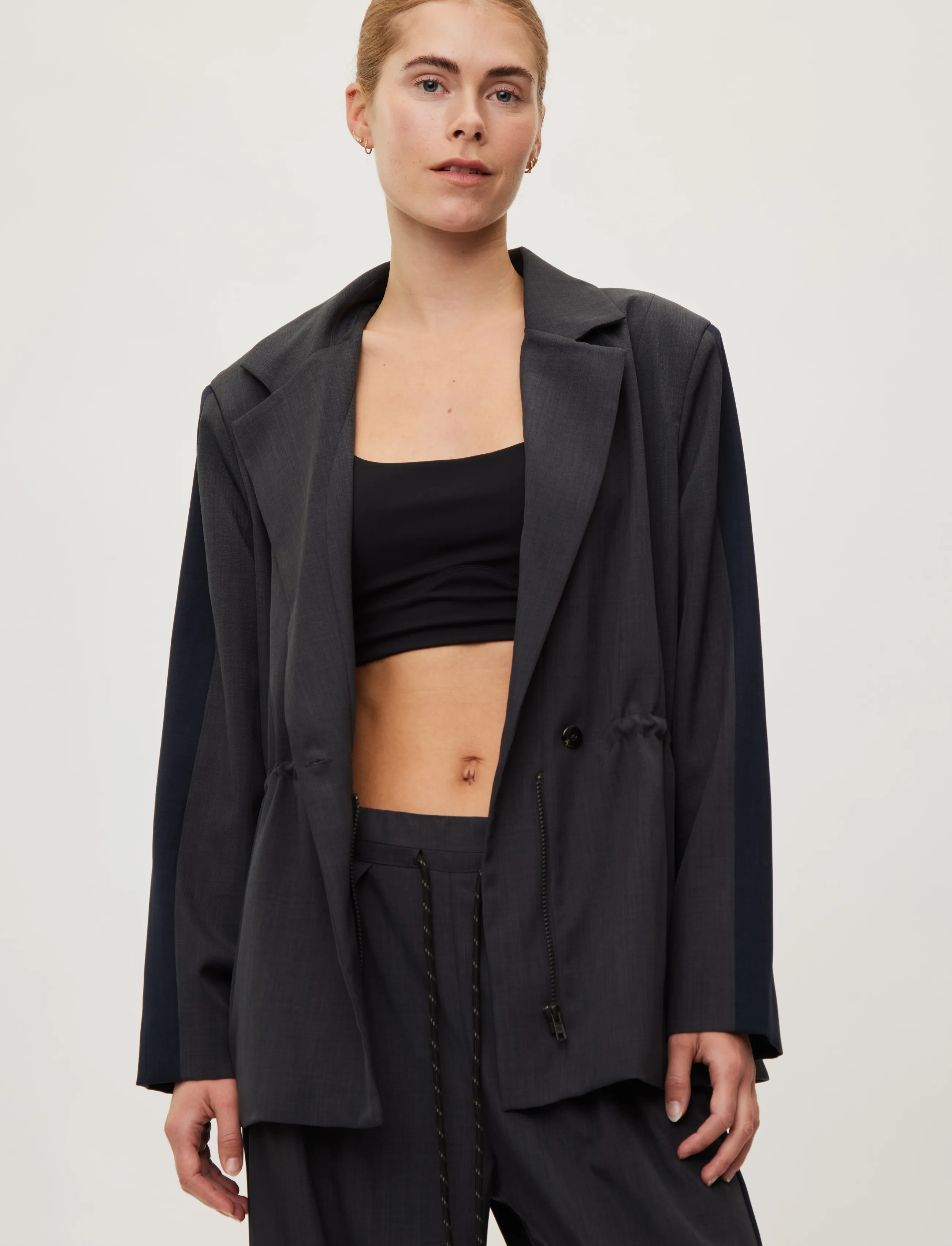 Rethinkit Studios - The Sporty Suit Blazer - casual jackets - dark melange grey - 5