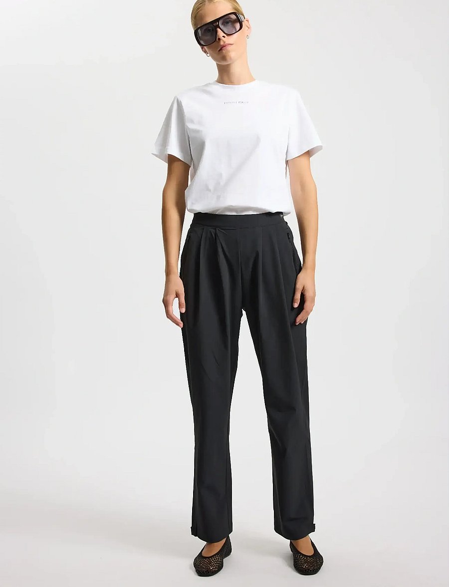 Rethinkit Studios - Soft Woven Track Pants Stroll - casual byxor - black - 4