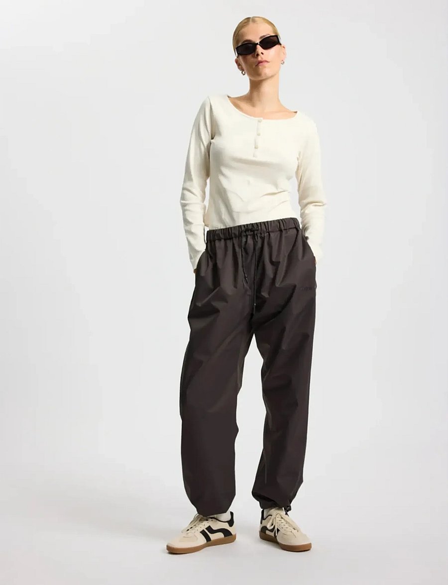Rethinkit Studios - Rainshell Trousers - ytterkläder - almost black - 0