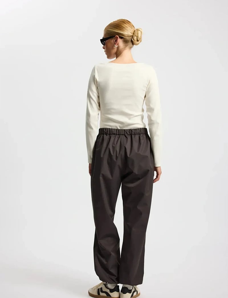 Rethinkit Studios - Rainshell Trousers - outdoor - almost black - 3