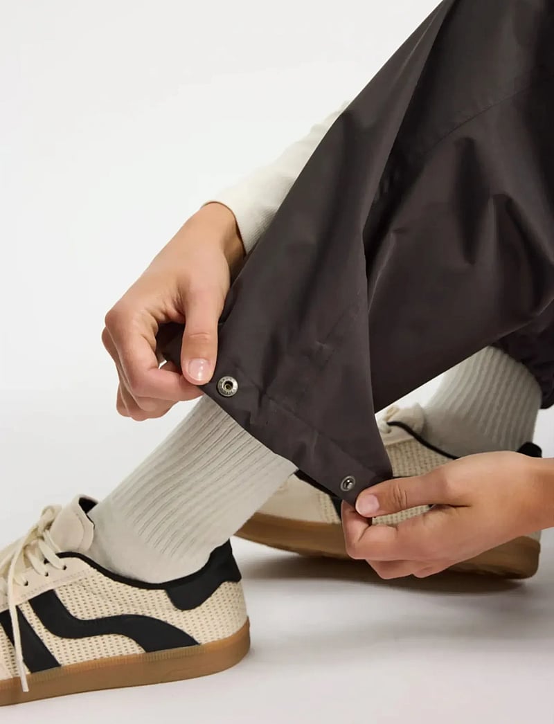 Rethinkit Studios - Rainshell Trousers - outdoor - almost black - 4