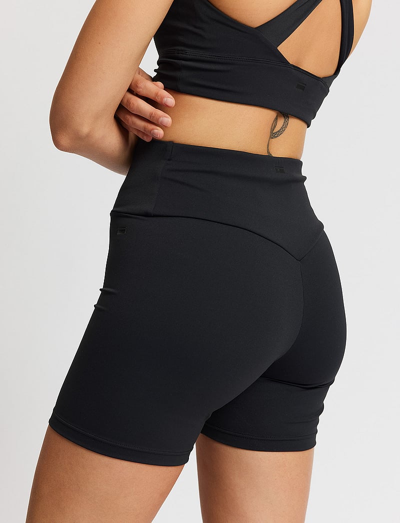 Rethinkit Studios - Butter Soft Bike Short All day - fuld længde - black - 5