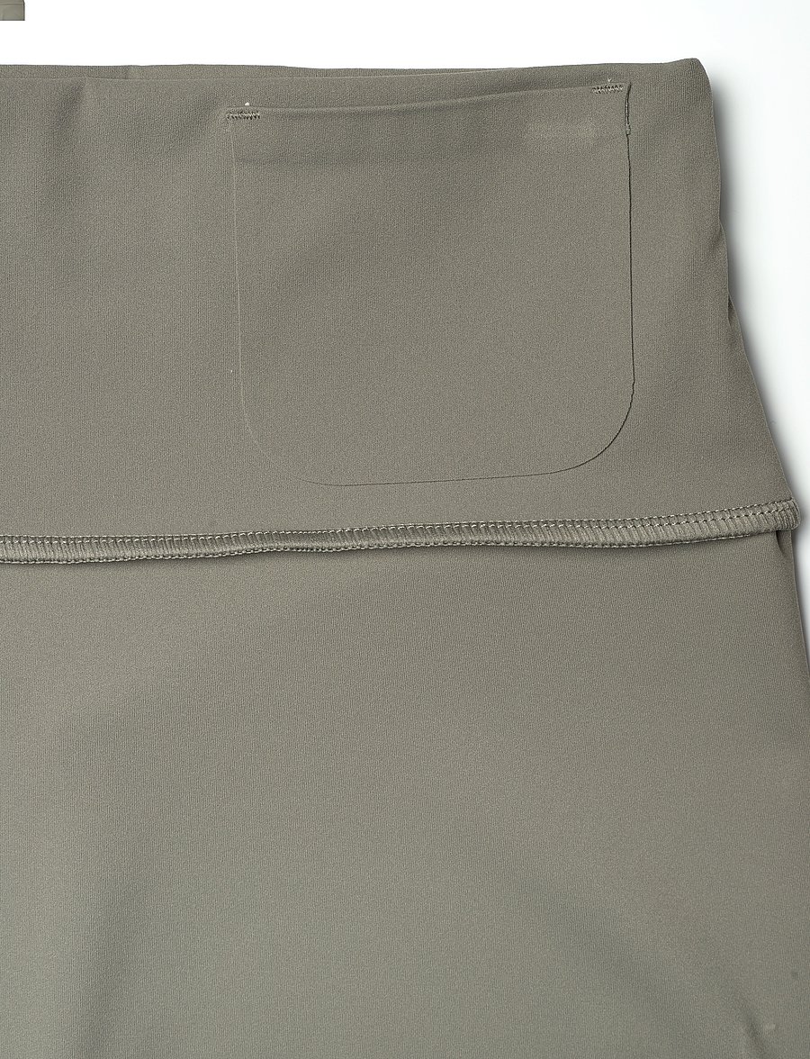 Rethinkit Studios - Butter Soft Bike Short All day - collants d'entraînement - smoke olive - 3