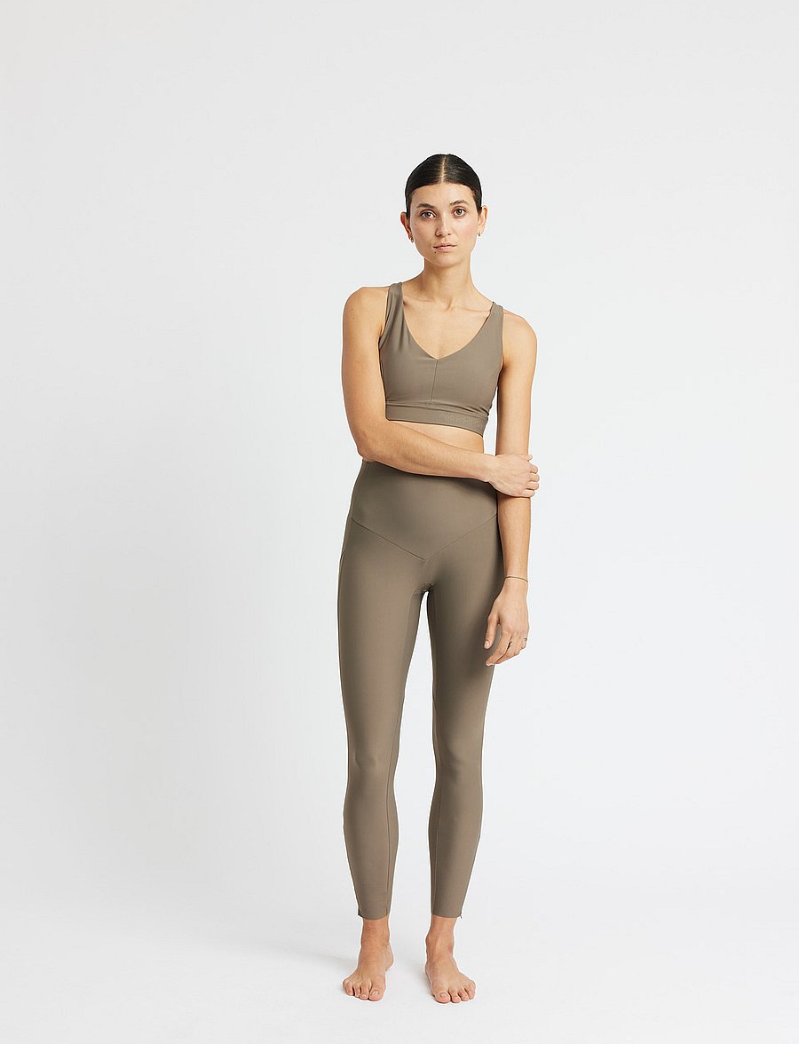 Rethinkit Studios - Tights Invisible Run Edinburgh - täispikkus - dark rock - 0