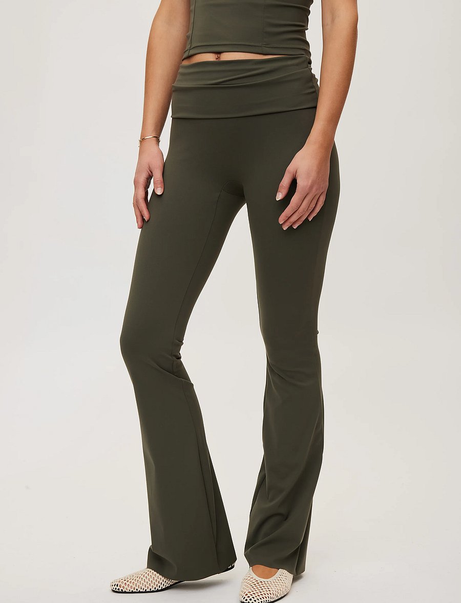 Rethinkit Studios - Butter Soft Flare Tights All day - volle länge - charcoal olive - 4