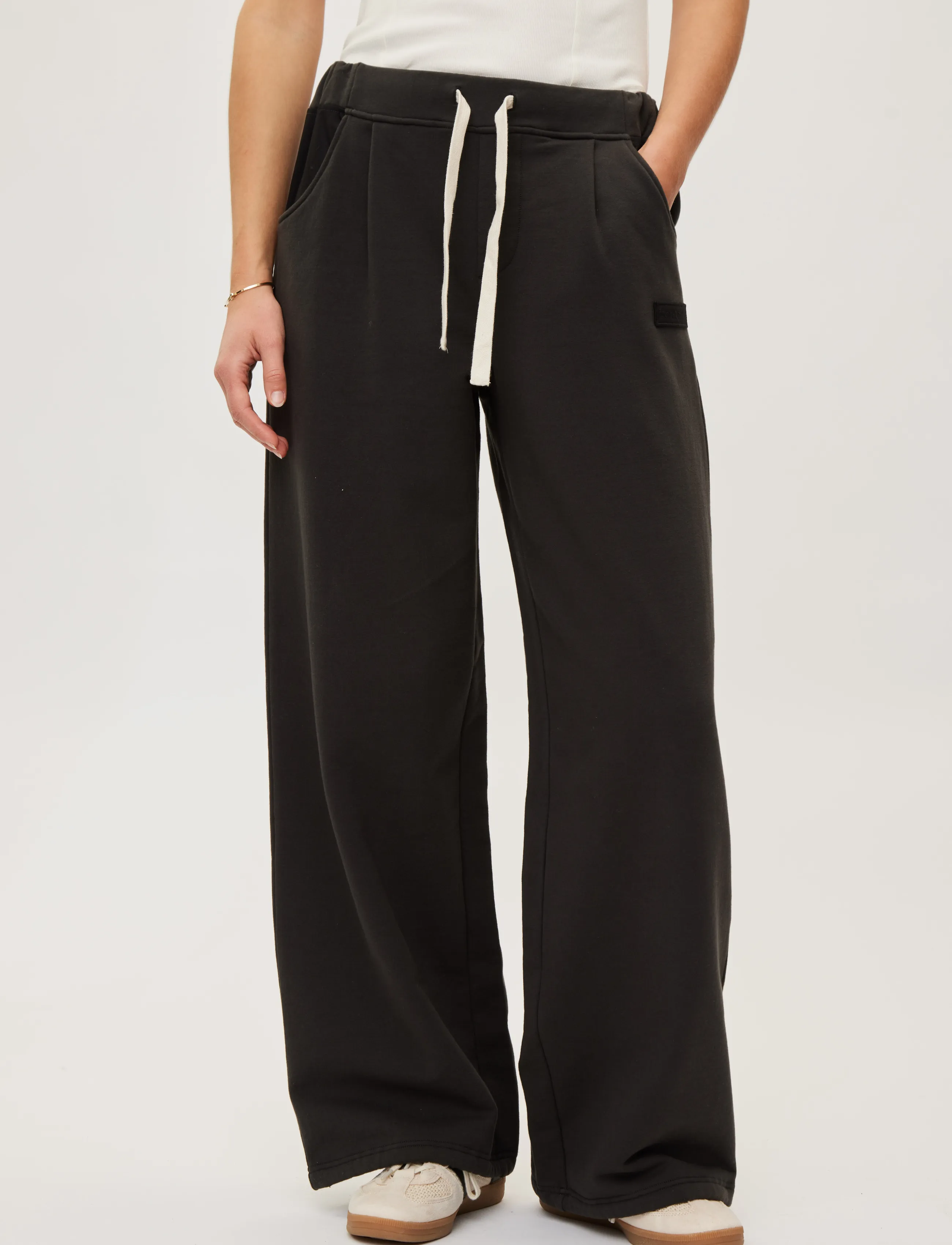 Rethinkit Studios Sweat Casual Trousers One, Kvinder, Vide Ben Sweatpants, Sort, Str: XL