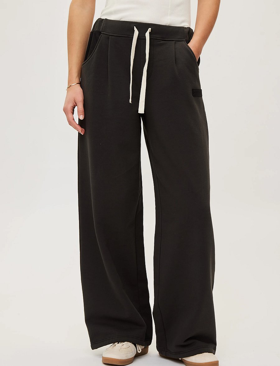 Rethinkit Studios - Sweat Casual Trousers One - joggingbukser - almost black - 0