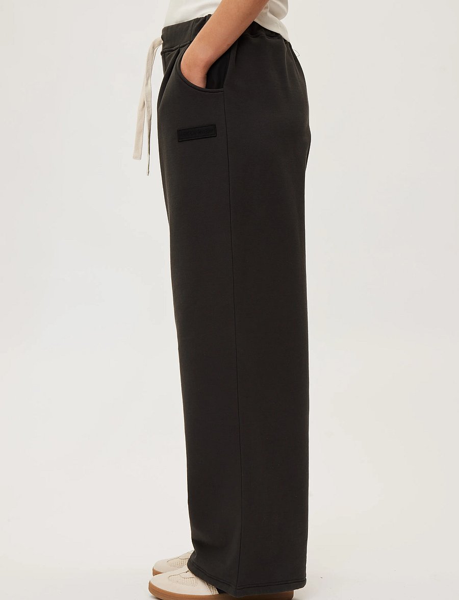 Rethinkit Studios - Sweat Casual Trousers One - joggingbukser - almost black - 3