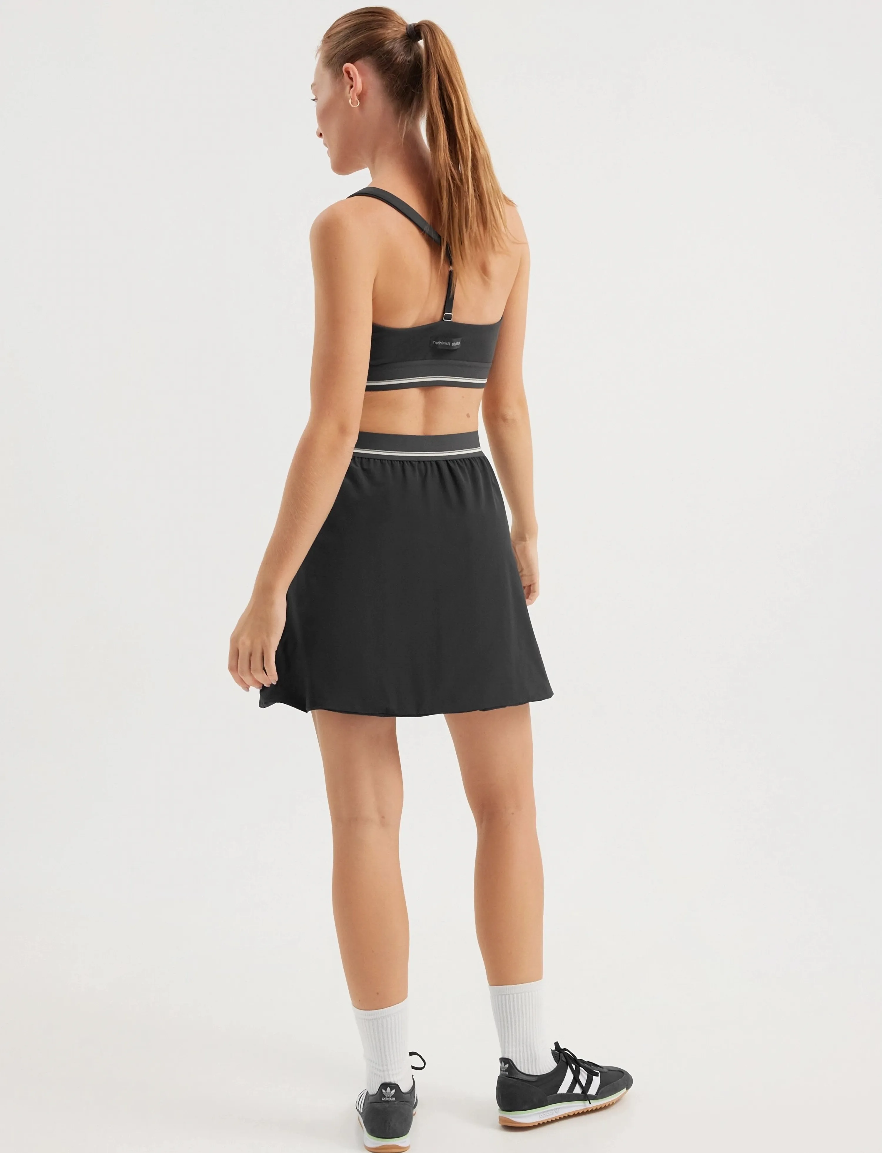 Rethinkit Studios - Soft woven skirt Stroll - træningsnederdele - black - 4