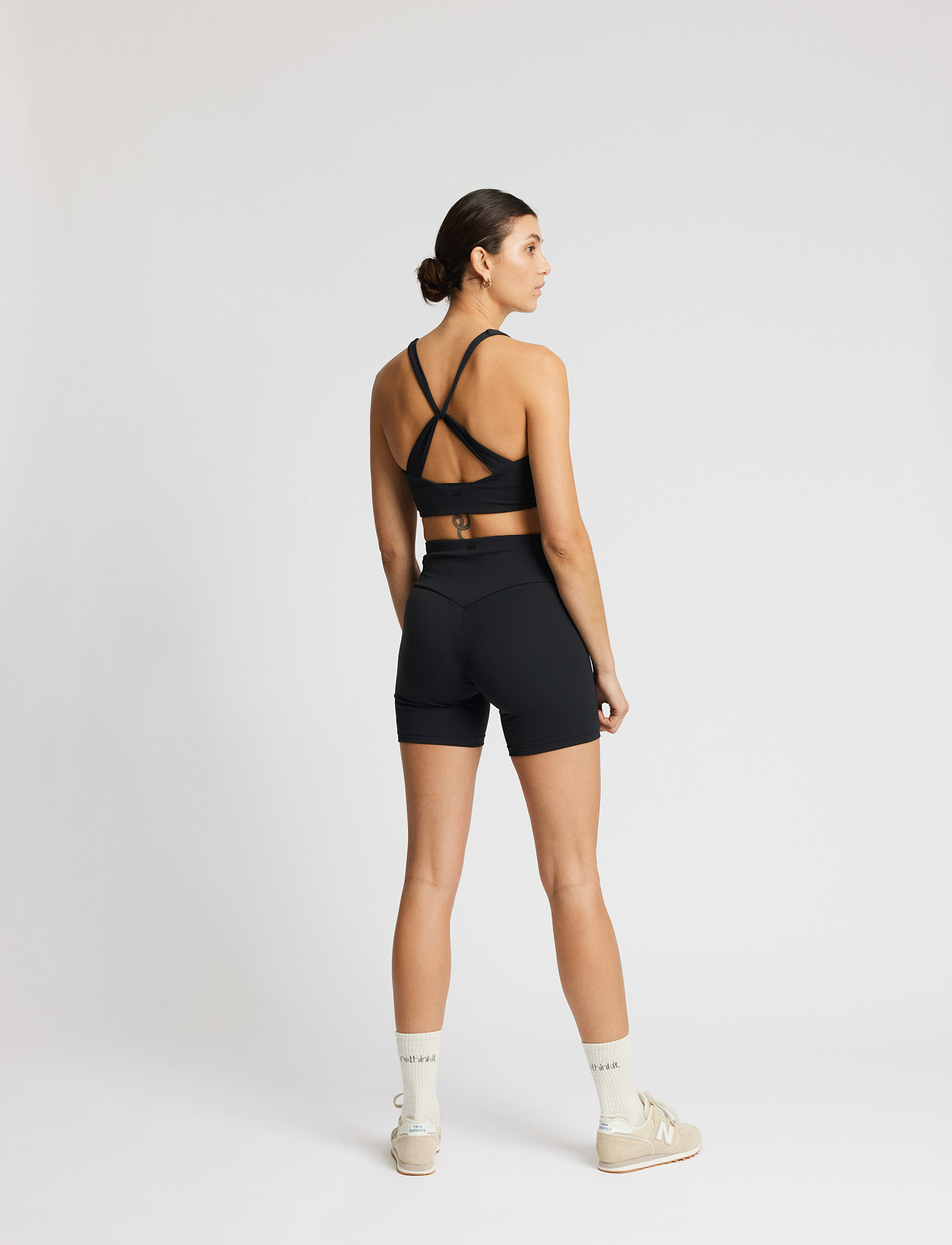 Rethinkit Studios - Butter Soft Sports Bra Seinna - vidutiniškai prilaikančios - black - 3