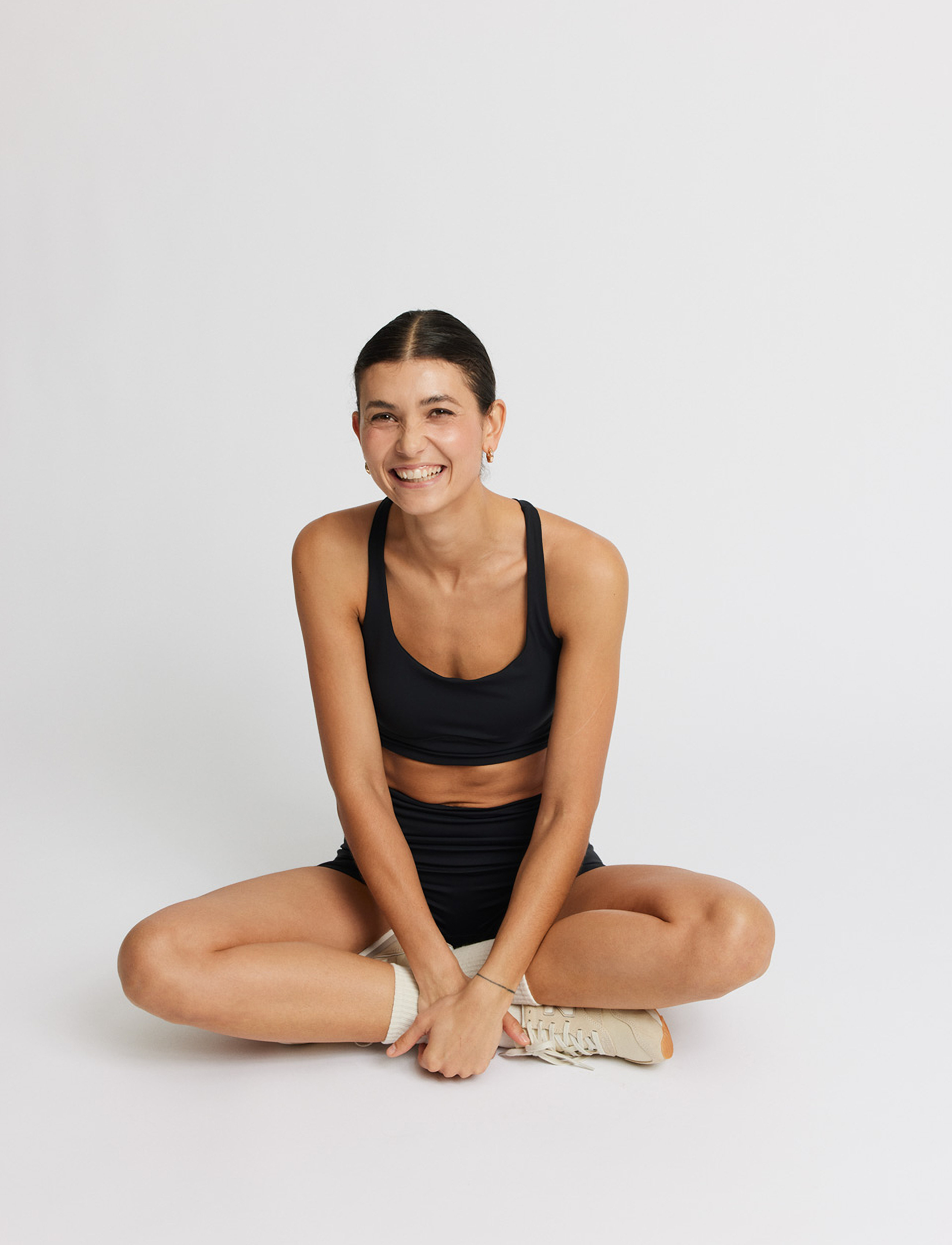 Rethinkit Studios - Butter Soft Sports Bra Seinna - vidutiniškai prilaikančios - black - 5
