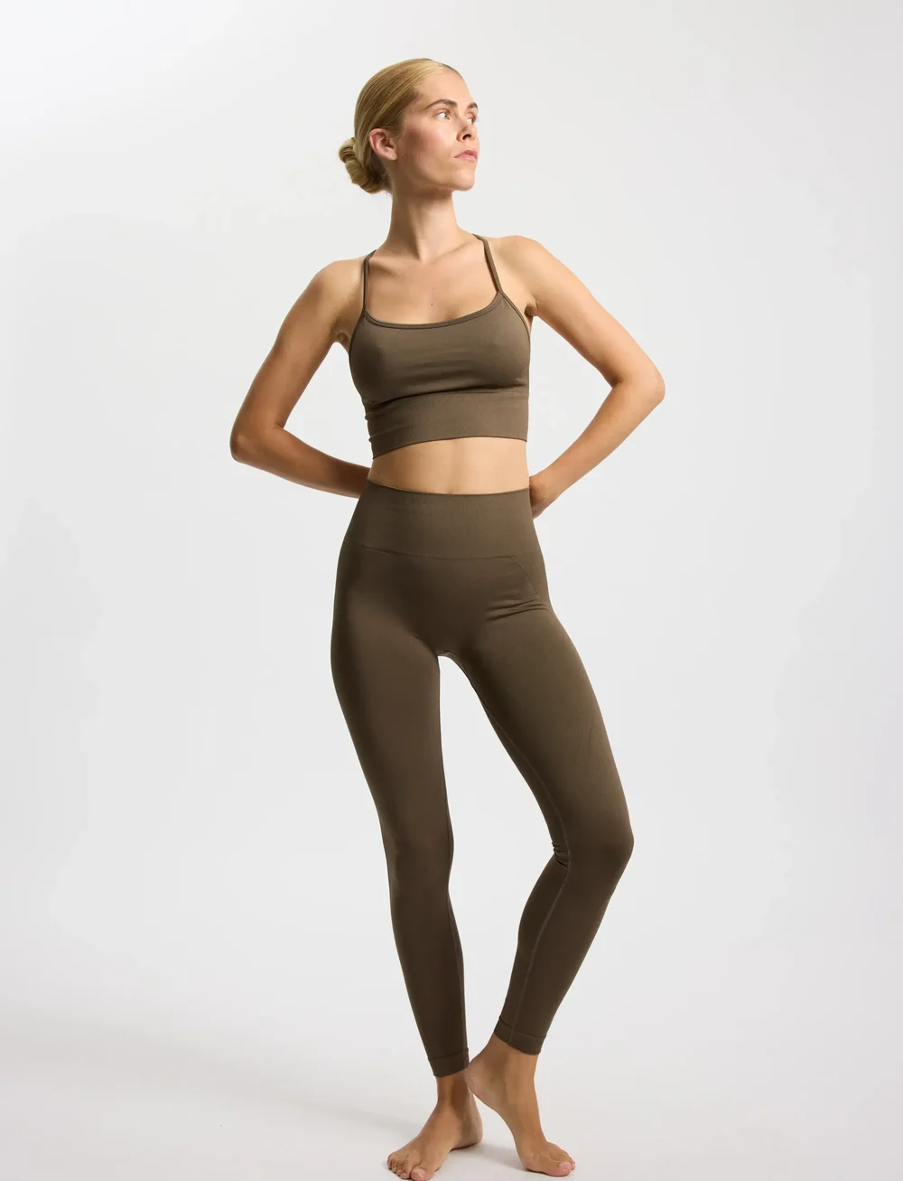 Rethinkit Studios - Hella Seamless Legging - Õmblusteta retuusid - falcon - 4