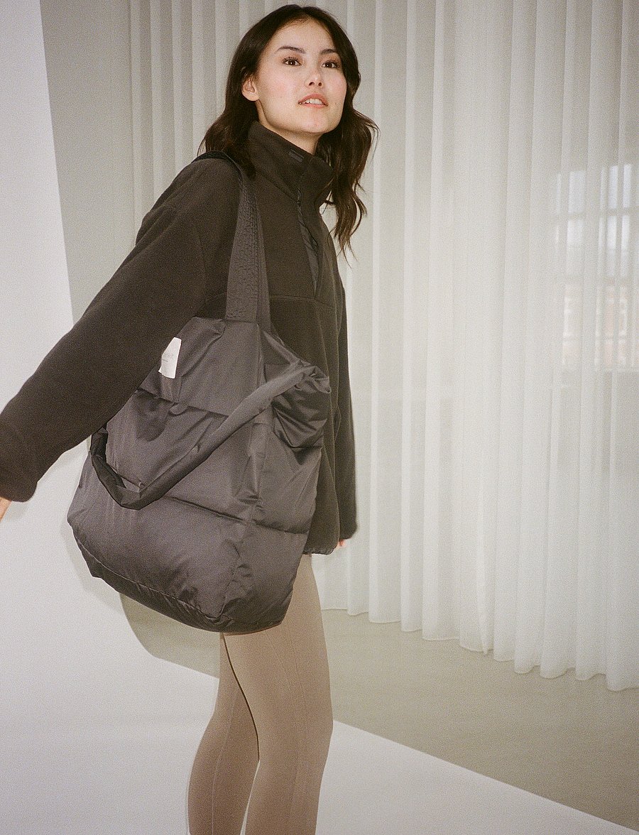 Rethinkit Studios - Shopper Tote Bag Shelter - tote bags - almost black - 0