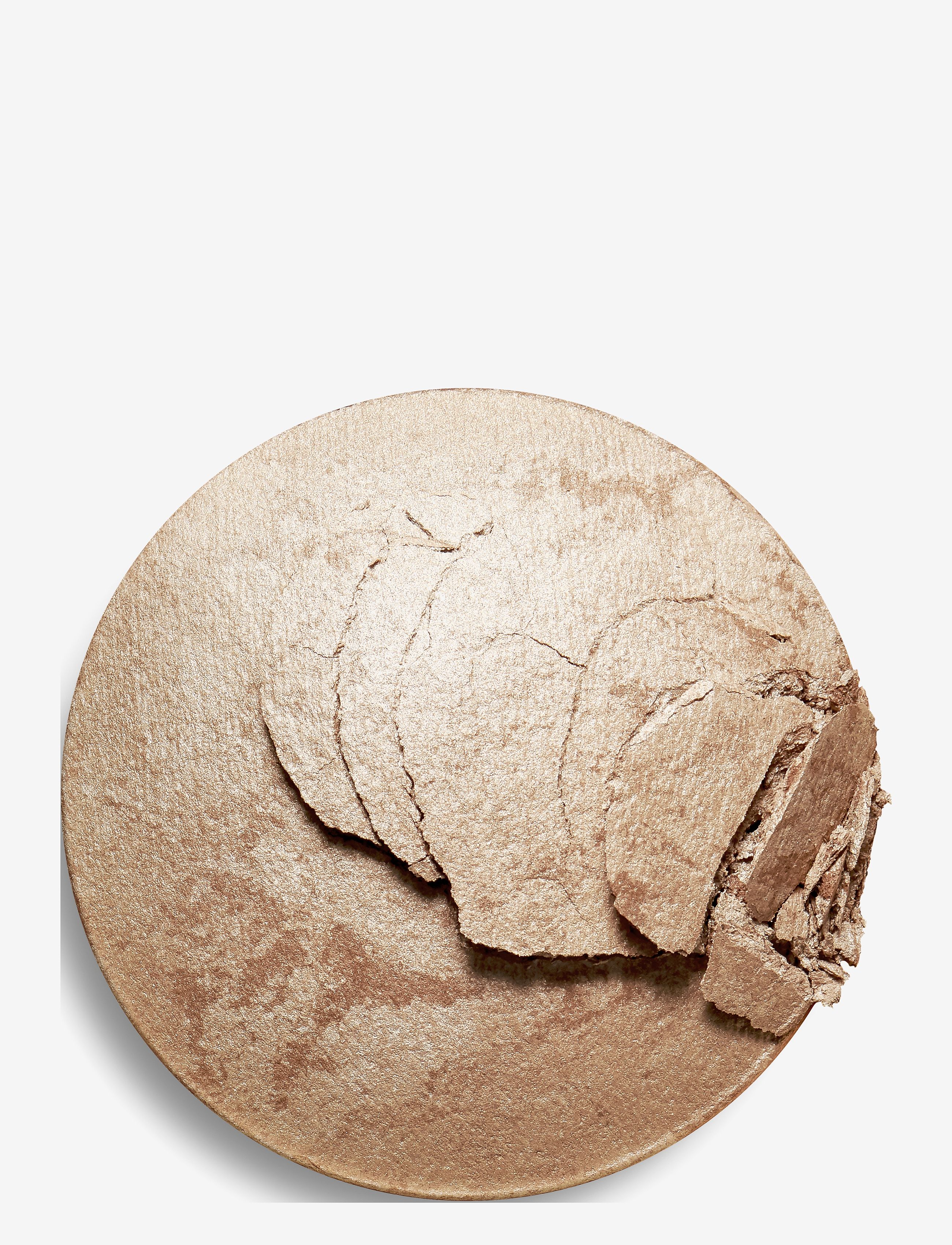 Revolution Beauty London - Revolution Bronzer Reloaded Holiday Romance - makeup - holiday romance - 1