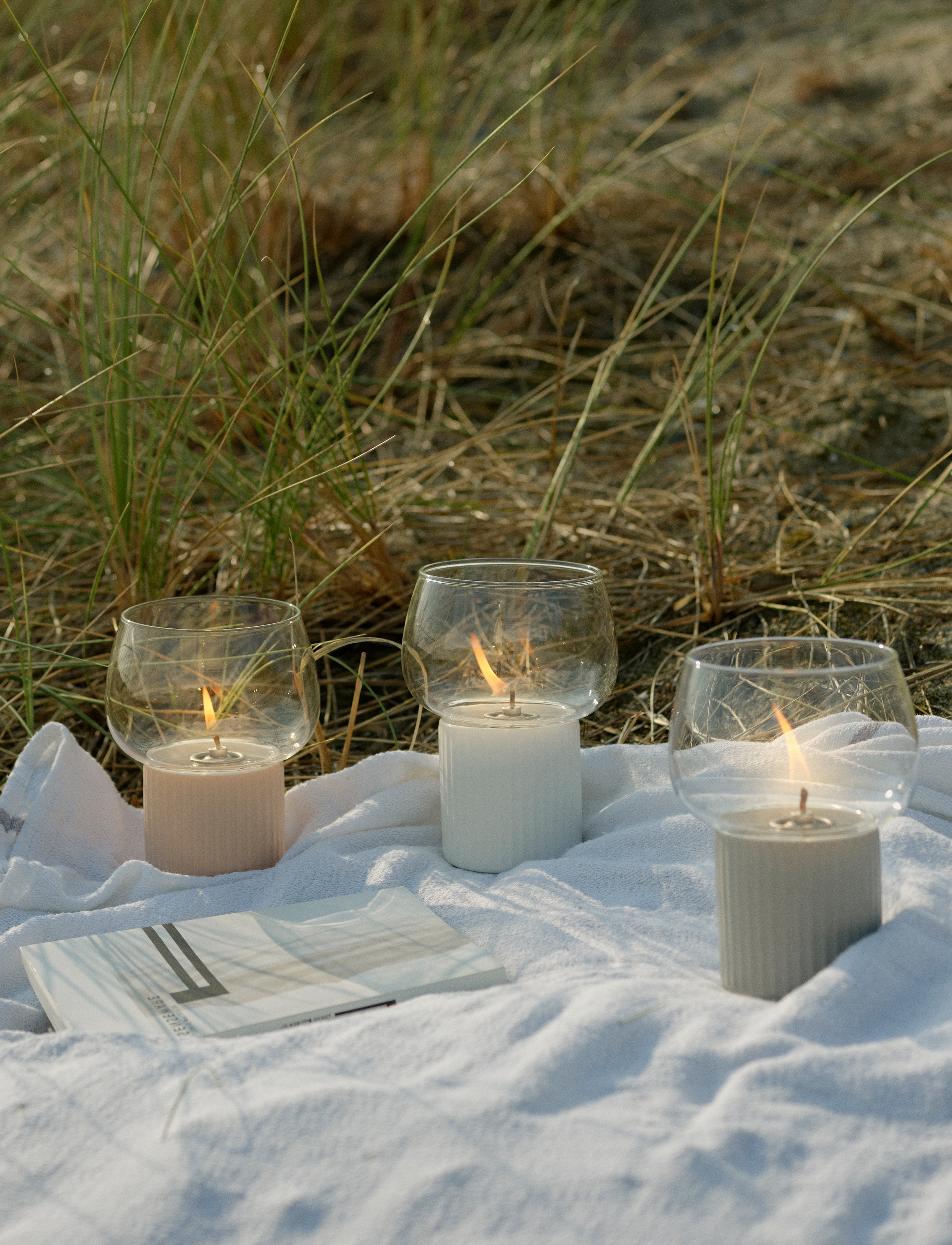RIG-TIG - HYGGE hurricane white - oljelampor - white - 3