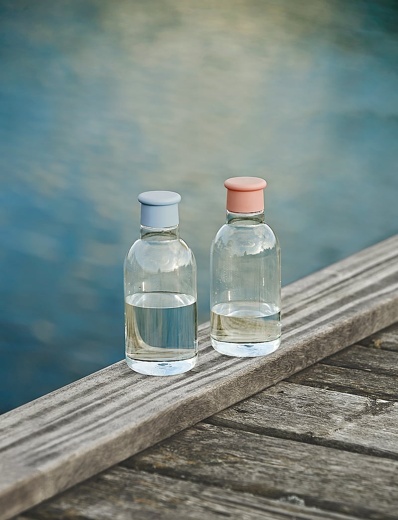 RIG-TIG - Drink-IT Drinking Bottle - julegaver under 300kr - salmon - 1