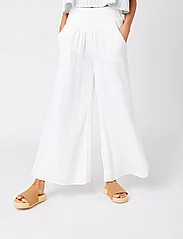 Rip Curl - IBIZA WIDE LEG PANT - vakarėlių drabužiai išparduotuvių kainomis - white - 2
