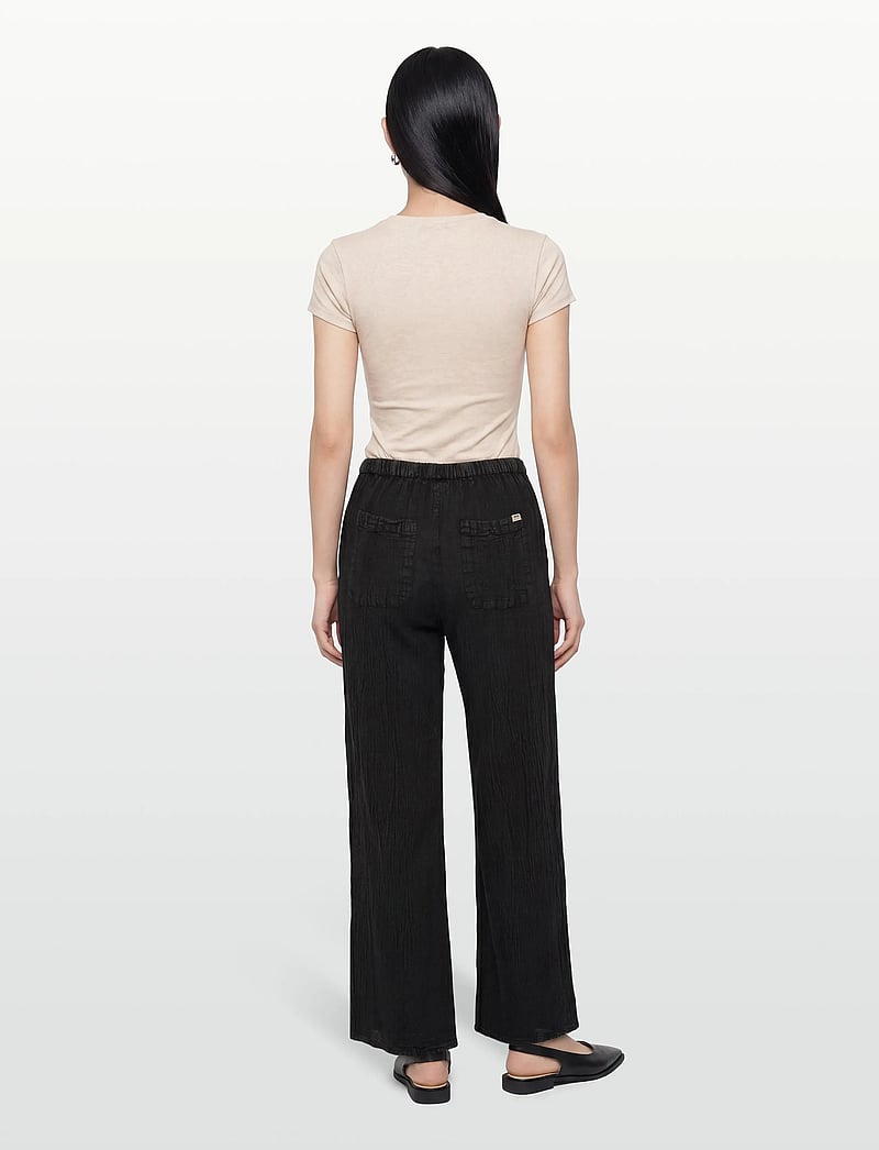 Rip Curl - CLASSIC SURF WIDE LEG PANT - casual byxor - black - 4