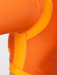 Rip Curl - MIRAGE COCO LS CROP TOP ZIPPED - bikinio liemenėlės - orange - 8
