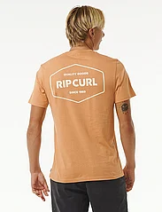 Rip Curl - STAPLER TEE - short-sleeved t-shirts - clay - 3