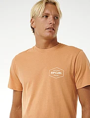 Rip Curl - STAPLER TEE - short-sleeved t-shirts - clay - 6