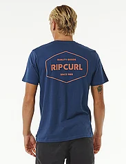 Rip Curl - STAPLER TEE - short-sleeved t-shirts - washed navy - 4