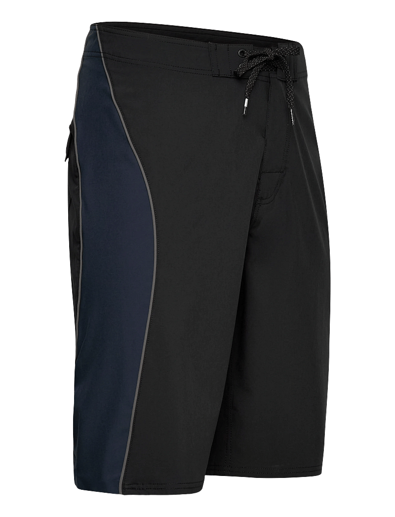 Rip Curl - MIRAGE PANEL BEATER - lühikesed ujumispüksid - black - 1