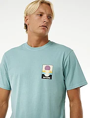 Rip Curl - SURF REVIVIAL PEAKING TEE - short-sleeved t-shirts - dusty blue - 5