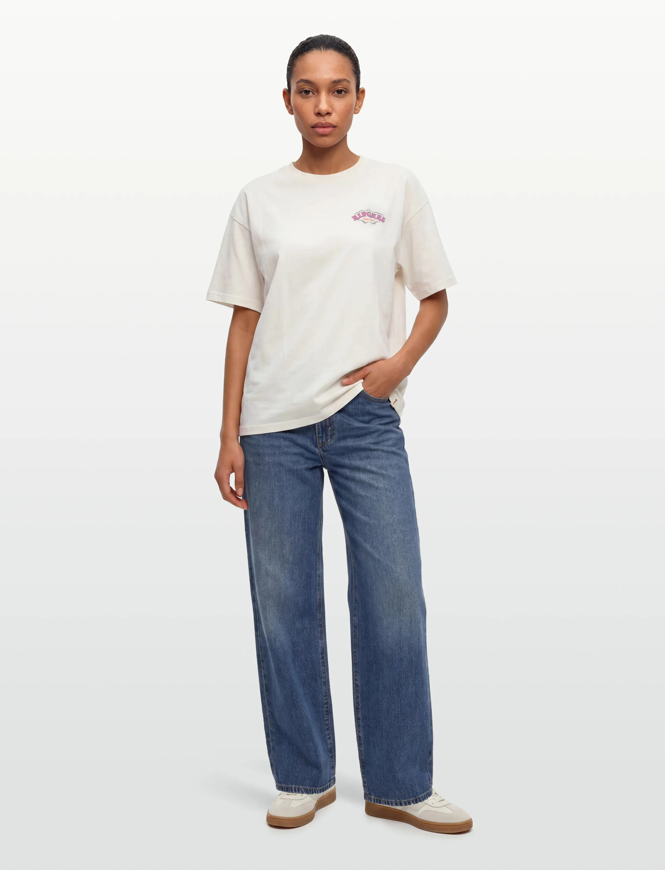 Rip Curl Half Moon Bay Heritage Tee, L, Sports Oberteile & T-shirts, Creme - Sport Frauen