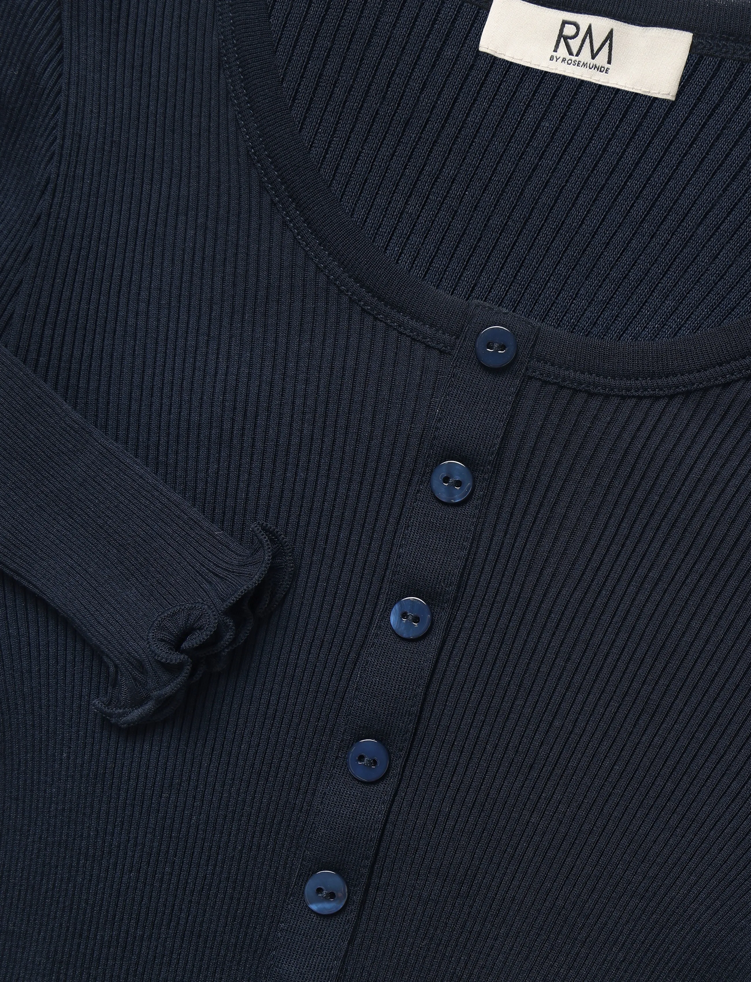 RM By Rosemunde - RMWBalta Modal LS Placket T-shirt - langærmede toppe - navy - 2