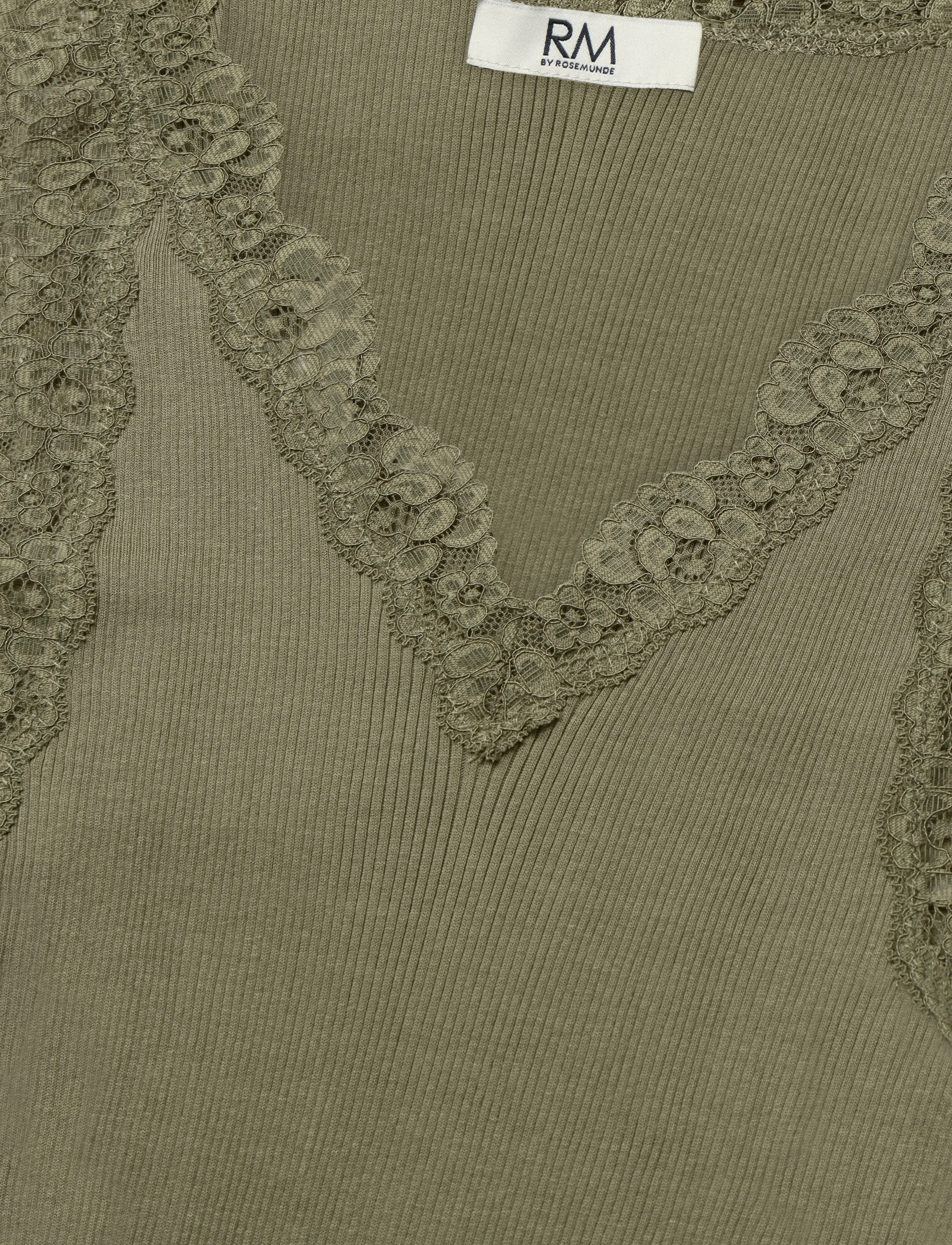 RM By Rosemunde - RMWBalta Modal SL V-neck Top - Ärmellose tops - dusky green - 2