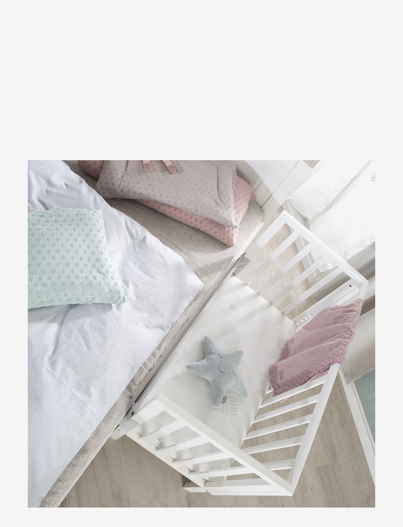 ROBA - Bedside crib 2 in 1 incl. barrier + mattress - bedside cribs - white - 3