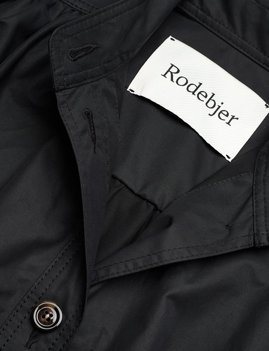RODEBJER - Rodebjer Opal - vihmamantlid - black - 5