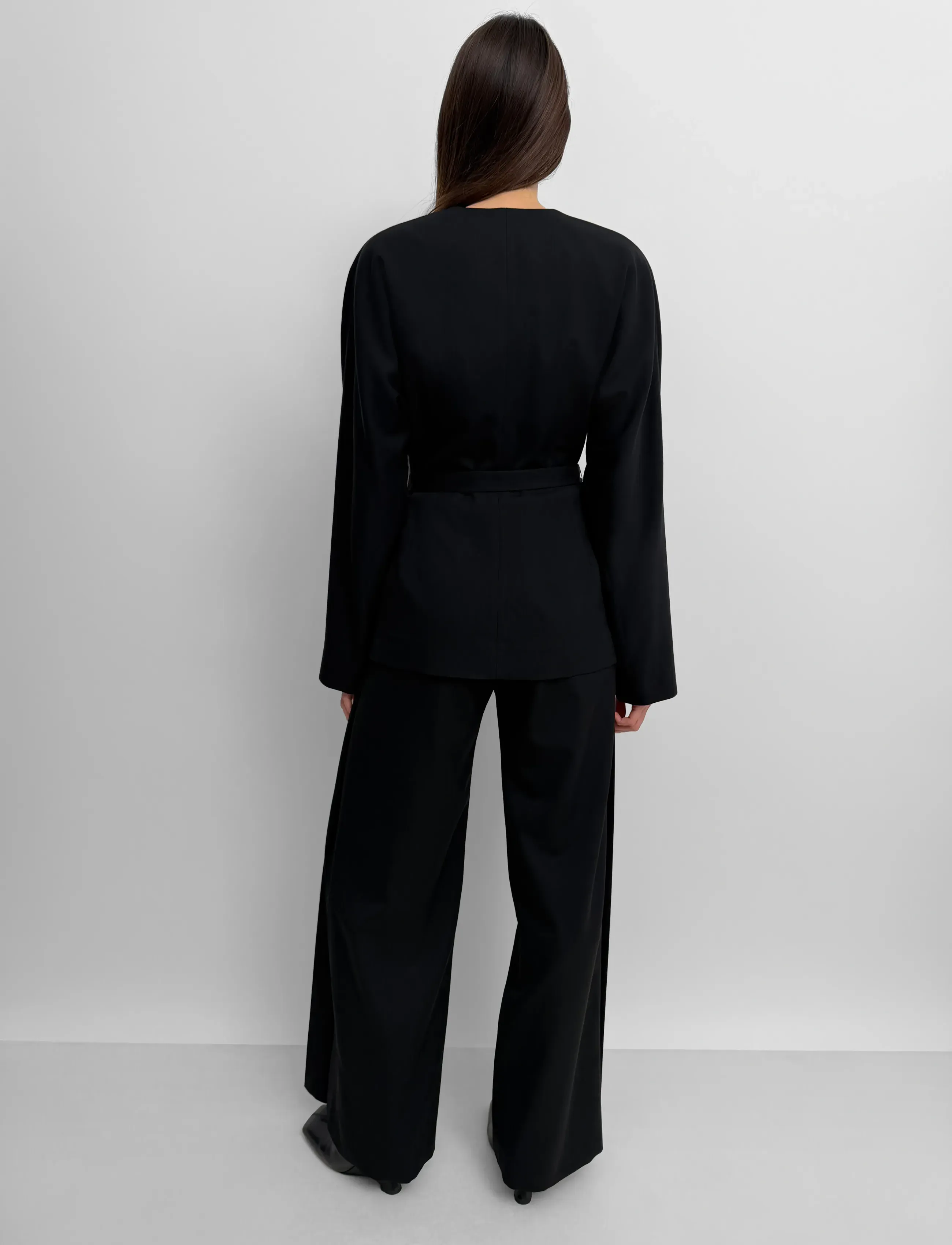 RODEBJER - Rodebjer Faro Fluid - blazer mit gürtel - black - 3