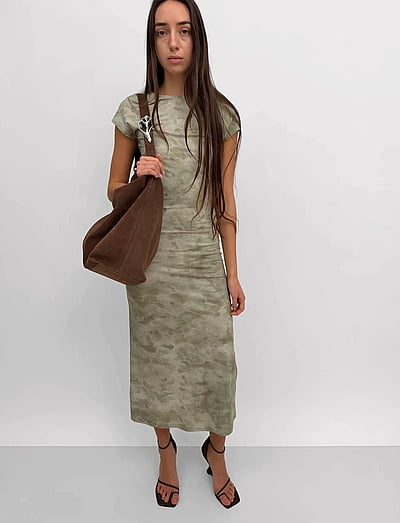 Gedrapeerde bodycon jurk zwart Gedrapeerde bodycon jurk zwart