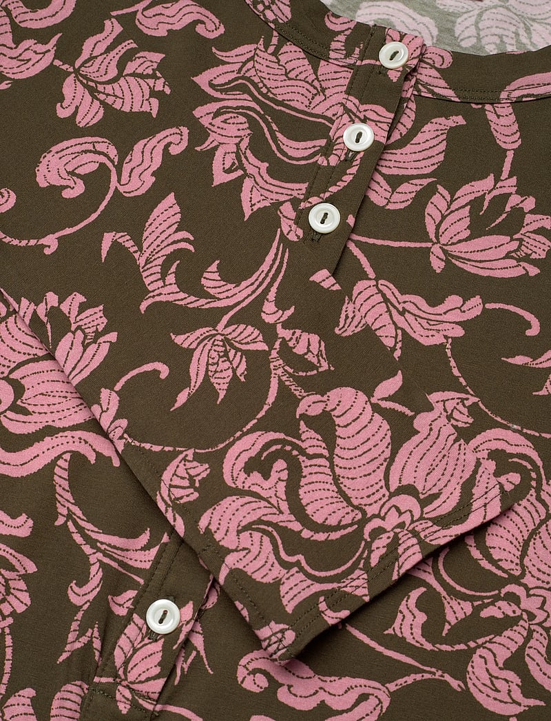 RODEBJER - Rodebjer Kiara Dress French Lily - stramme kjoler - olive/pink - 2