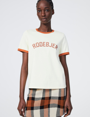RODEBJER - Rodebjer Faye - t-shirts - almost yellow - 2